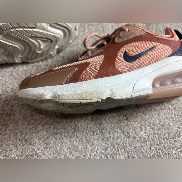 NIKE AIR MAX 200 Shoes Womens Size 6.5 Metallic red/bronze sparkle - Picture 7 of 9